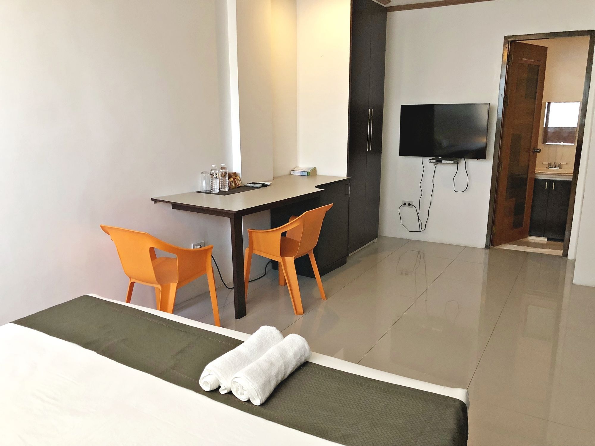 Daj Suites Boutique Hotel Tagaytay City Exterior photo